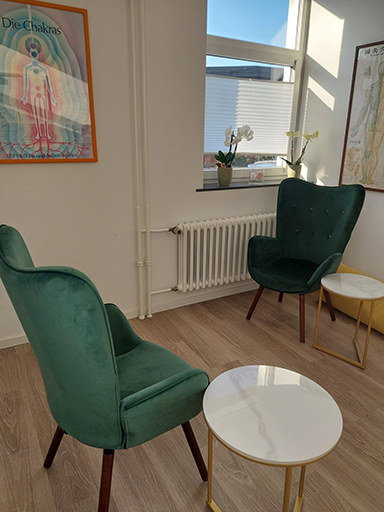 Praxisraum | Petra Jokuszies-Bülter | Praxis für ganzheitliche Körpertherapie Praxisraum Praxis für ganzheitliche Körpertherapie Osnabrück